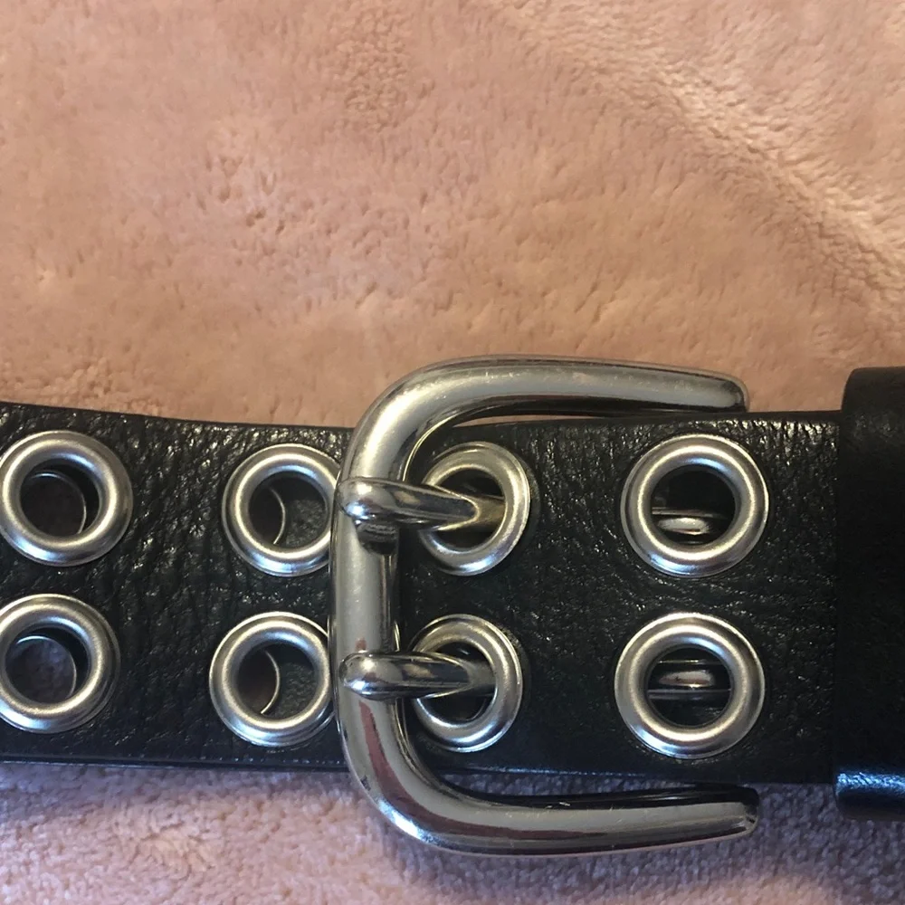 Black Leather Grommet Belt❗️FINAL PRICE❗️ - Picture 2 of 6